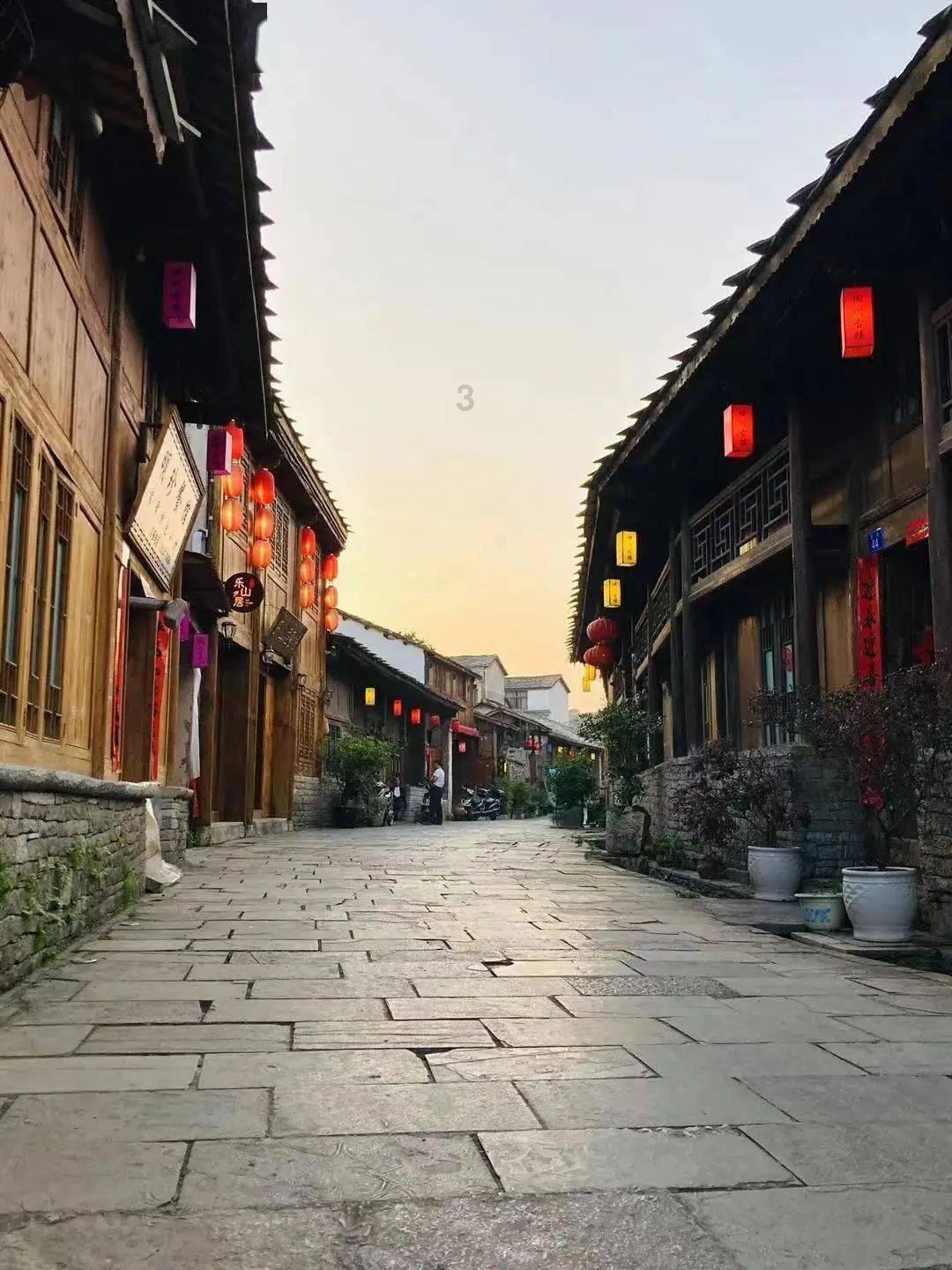 请问对纯可可脂巧克力过敏 但是对代可可脂巧克力不过敏是怎么回事?-专业的知识问答网页